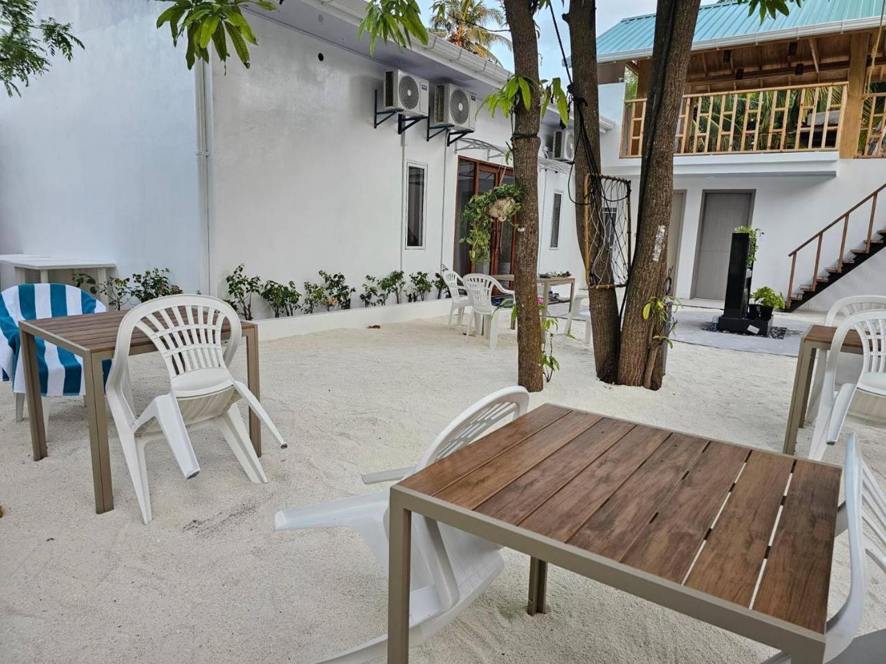 Aqua Heaven Inn Mathiveri Exterior photo