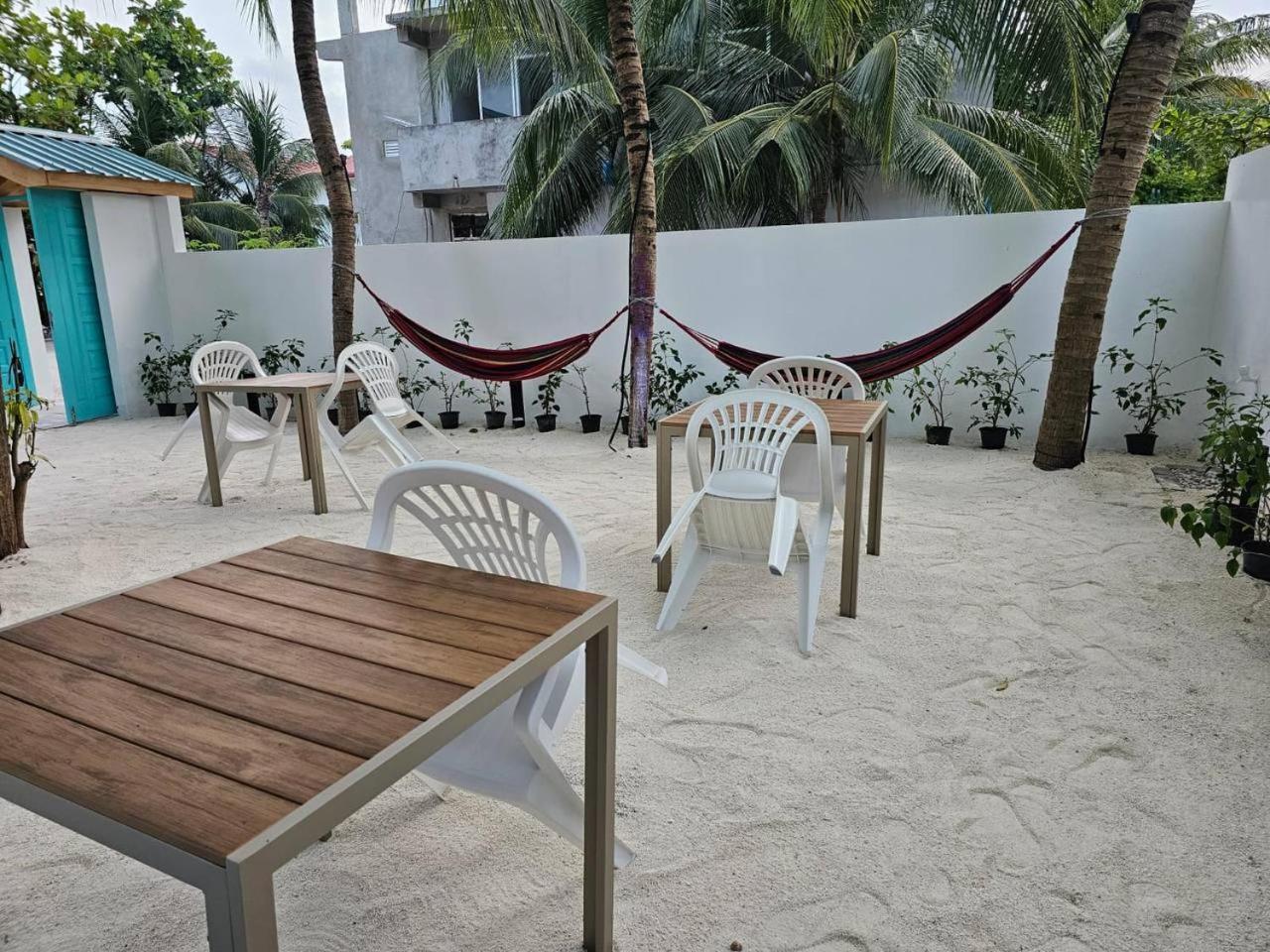 Aqua Heaven Inn Mathiveri Exterior photo